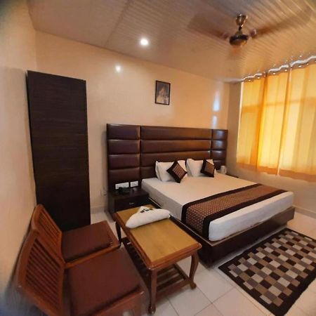 Pops Resort Pālampur Extérieur photo