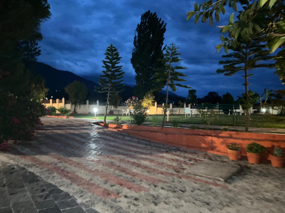 Pops Resort Pālampur Extérieur photo
