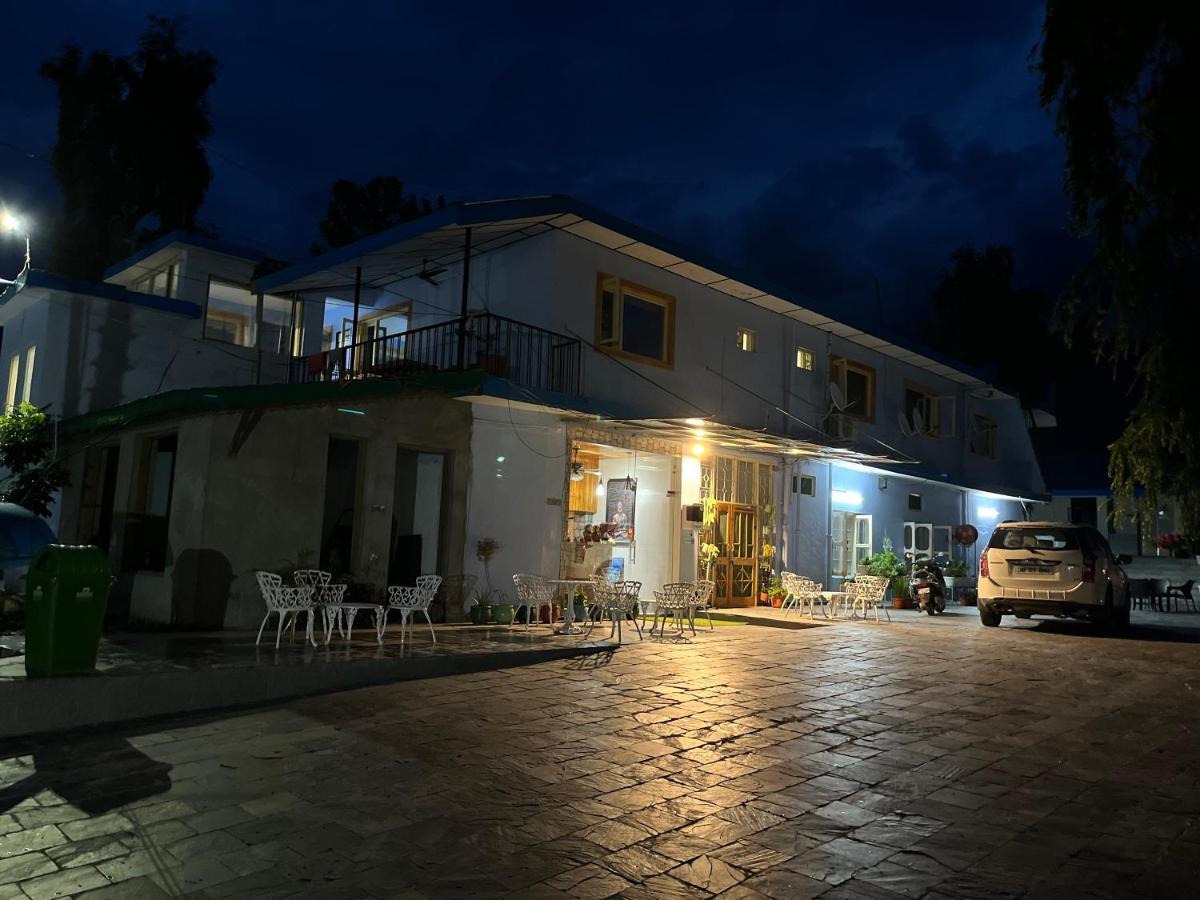Pops Resort Pālampur Extérieur photo