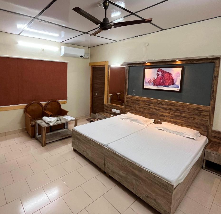 Pops Resort Pālampur Extérieur photo