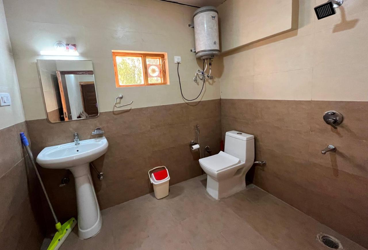 Pops Resort Pālampur Extérieur photo