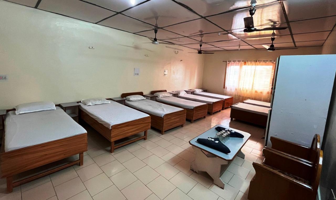Pops Resort Pālampur Extérieur photo