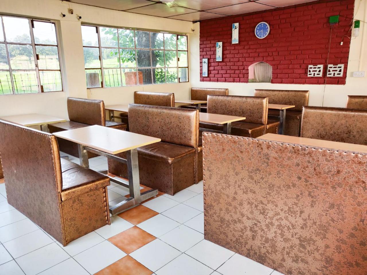 Pops Resort Pālampur Extérieur photo